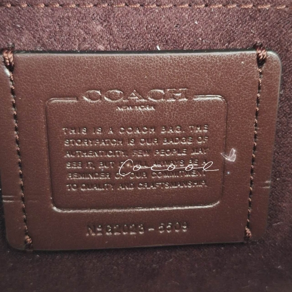 New Coach Georgie Shoulder Bag in Blocked Signature Canvas RARE Free Chain - Picture 11 of 11